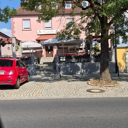 Apartment Eg Nahe Wuerzburg 10km, B19, Daa, A3, A7, A81